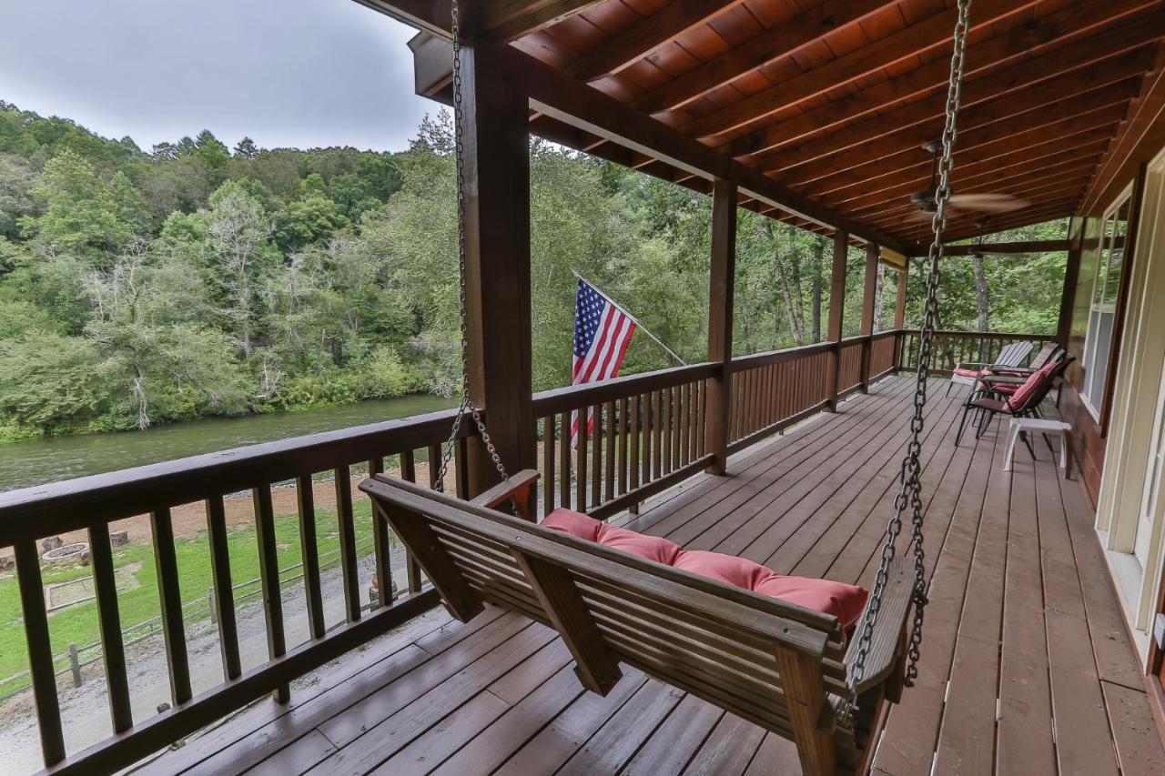 Heaven On The Toccoa Where You Will Enjoy The Sites And Sounds Of The Toccoa River Mineral Bluff Εξωτερικό φωτογραφία